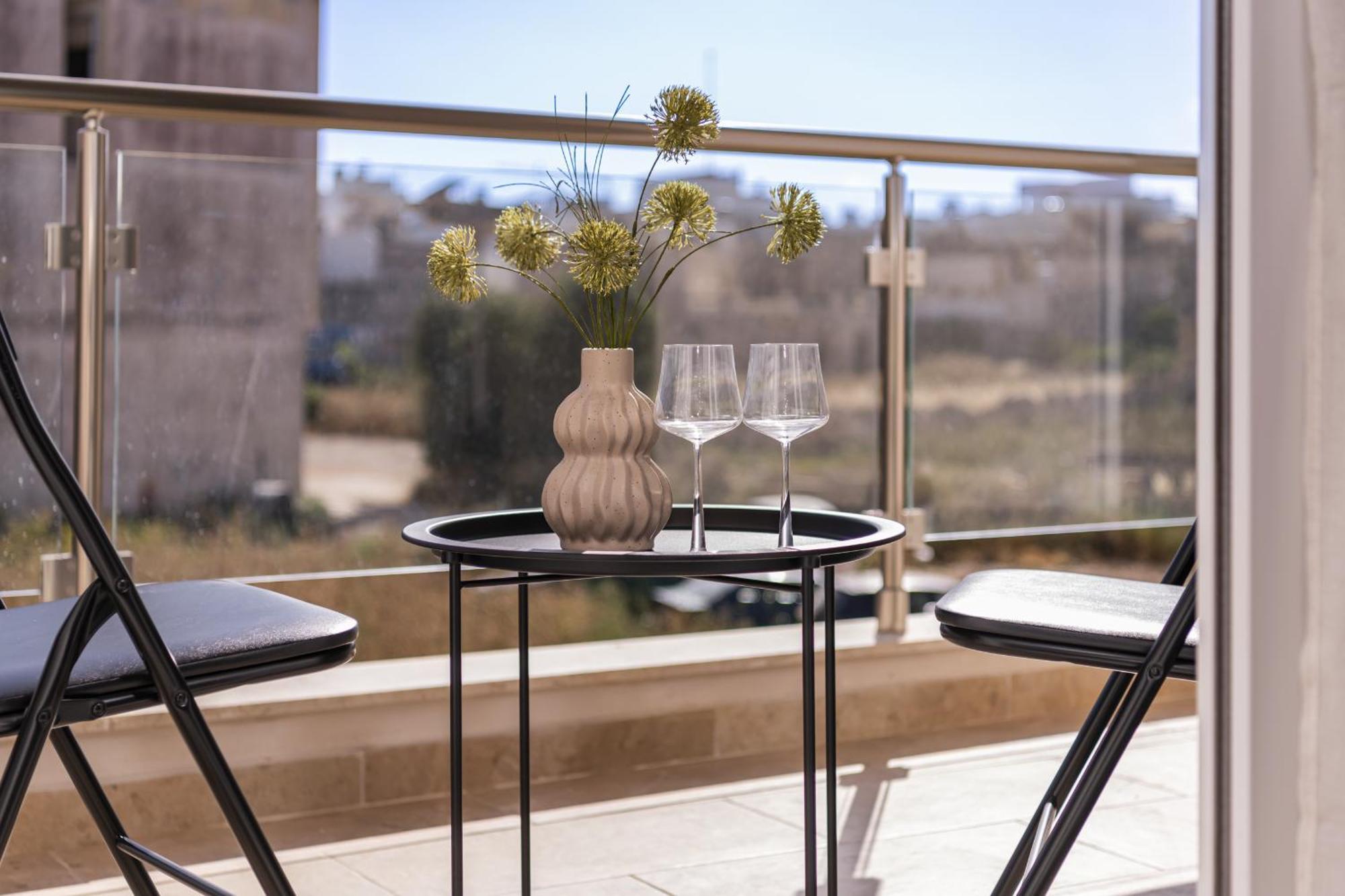 Your Overseas Home In Malta! Żabbar Екстериор снимка